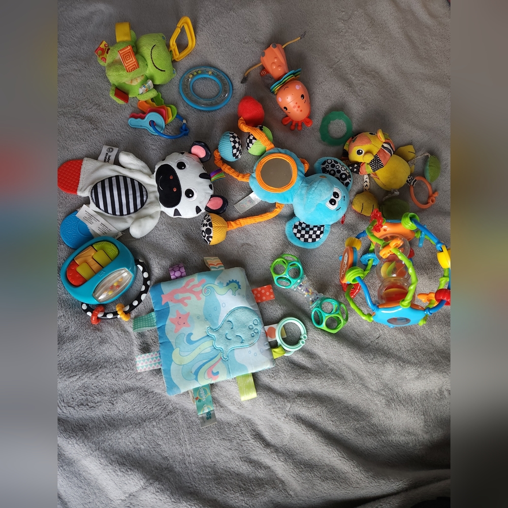 Infant toys lot